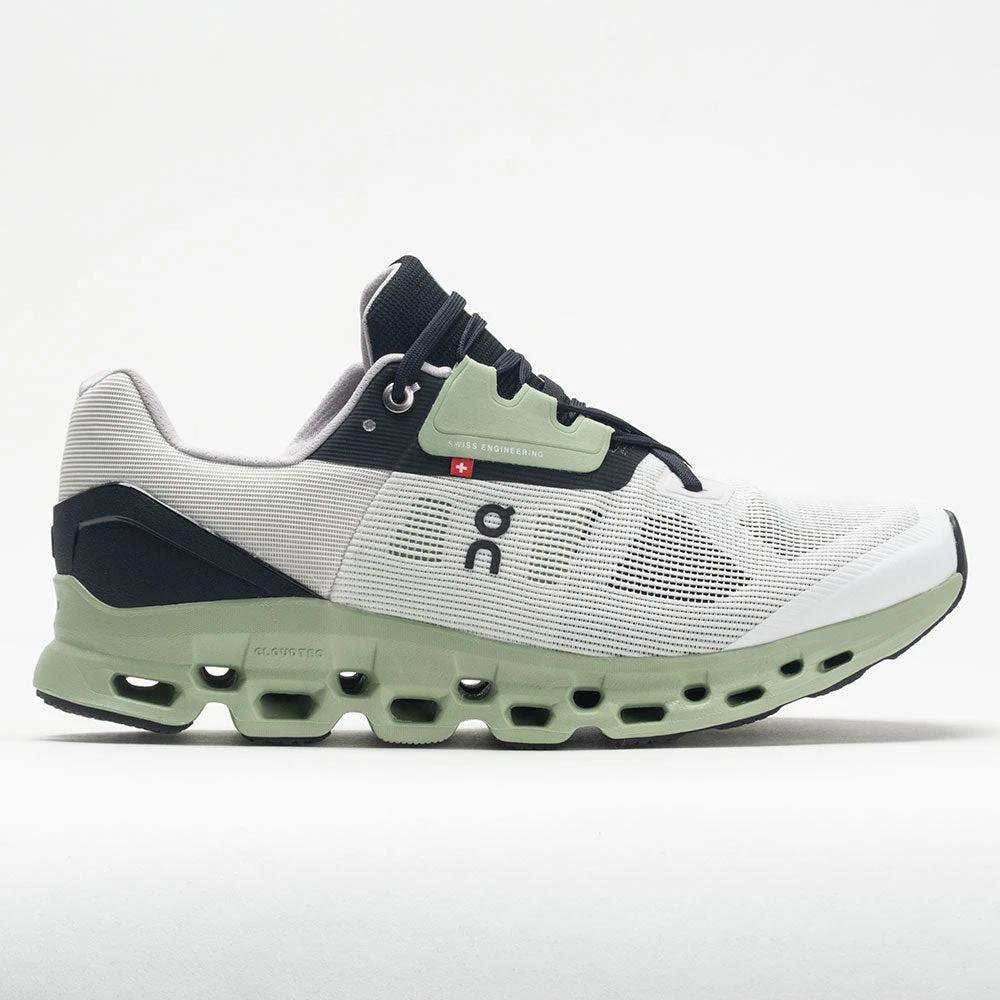 On Running On Cloudstratus Women's White/Black